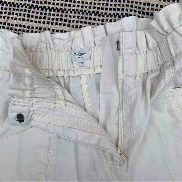 Pepe Jeans White Paper Bag Shorts size XS - Picture 3 of 5